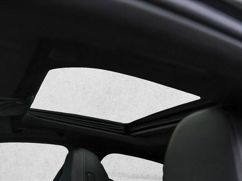 Used 2023 BMW 330i xDrive Sedan w/ Driving Assistance Package image 22