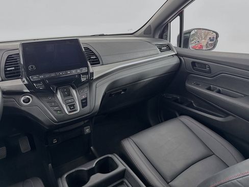 Certified 2023 Honda Odyssey Sport image 23