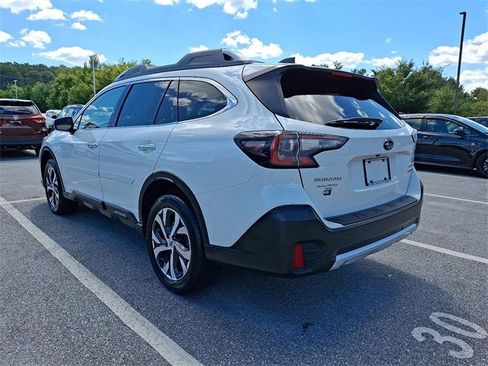 Used 2022 Subaru Outback Touring XT image 4