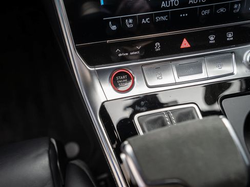 Used 2024 Audi RS 6 performance image 30