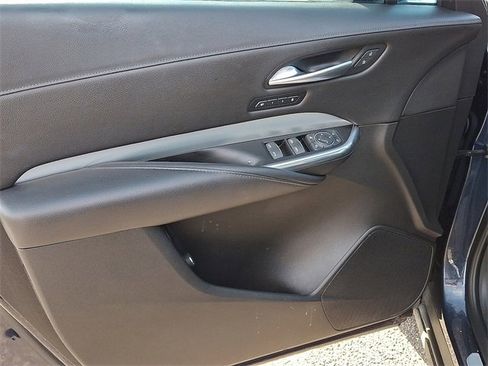 Used 2019 Cadillac XT4 Premium Luxury w/ Cold Weather Package image 9