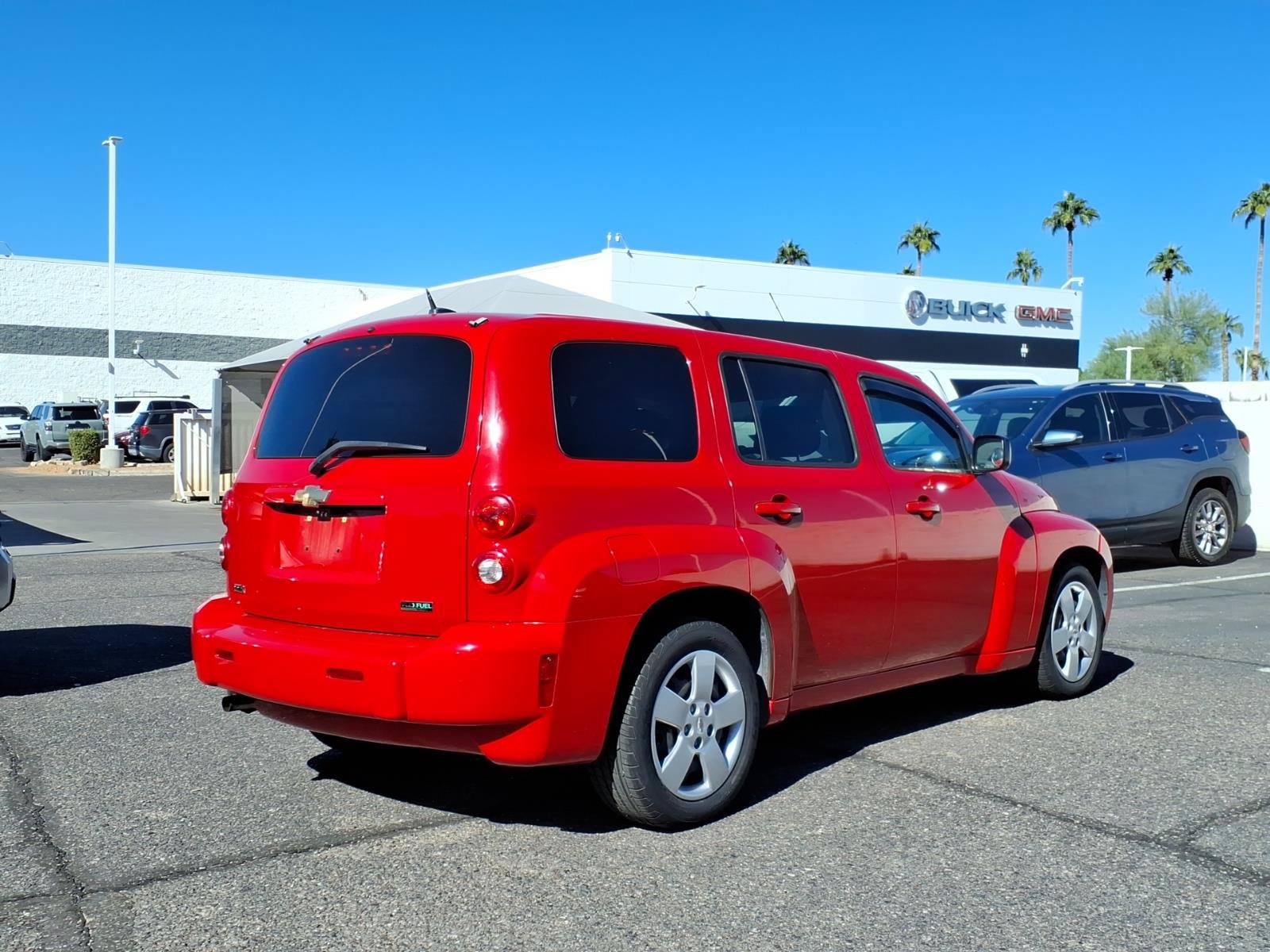 Used 2011 Chevrolet HHR LS FWD image 5