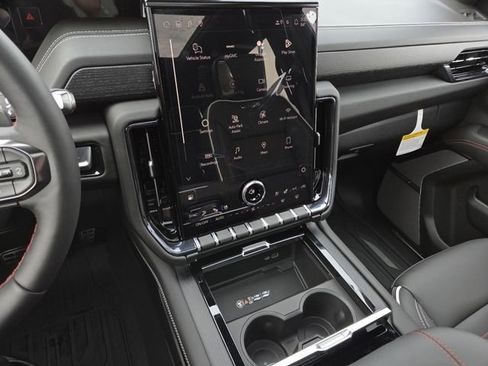 New 2026 GMC Yukon XL AT4 Ultimate w/ LPO, Illumination Package AWD/4WD image 41