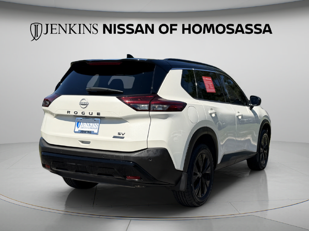 Used 2023 Nissan Rogue SV w/ SV Premium B Package FWD image 5