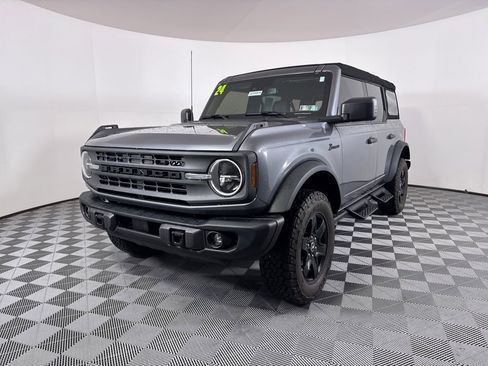 Used 2024 Ford Bronco Black Diamond image 17