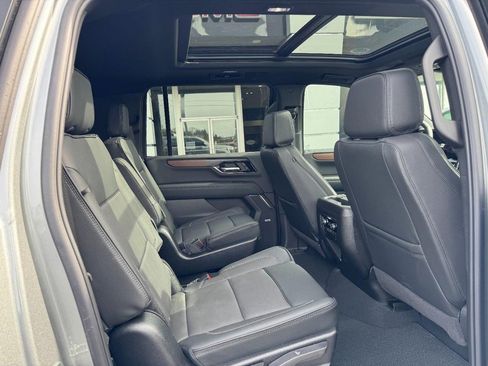 New 2026 GMC Yukon XL Denali w/ Sun & Power Step Package image 7