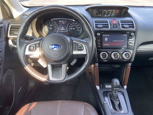 Used 2018 Subaru Forester 2.5i Touring AWD/4WD image 17