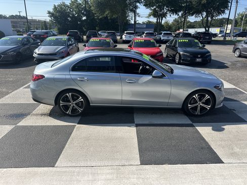 Used 2025 Mercedes-Benz C 300 Sedan image 3