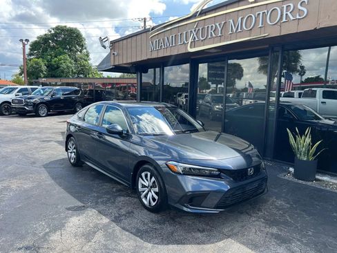 Used 2024 Honda Civic LX image 3