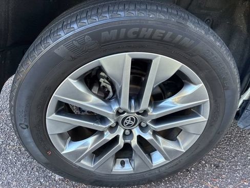 Used 2022 Toyota RAV4 XLE Premium FWD image 16
