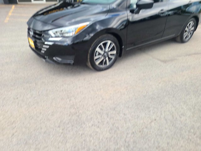 Used 2025 Nissan Versa S w/ S Plus Package FWD image 2