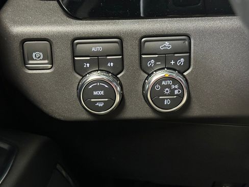 Certified 2023 GMC Sierra 1500 Elevation image 10