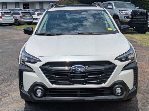 Used 2025 Subaru Outback Onyx Edition AWD/4WD image 9