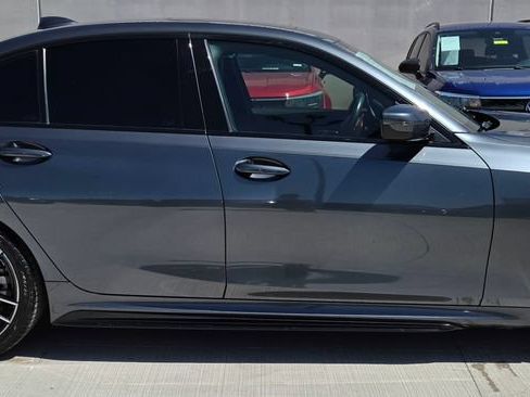 Used 2019 BMW 330i Sedan w/ M Sport Package RWD image 5