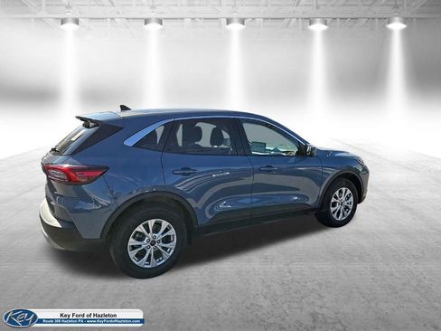 Used 2023 Ford Escape Active w/ Tech Pack #2 AWD/4WD image 15