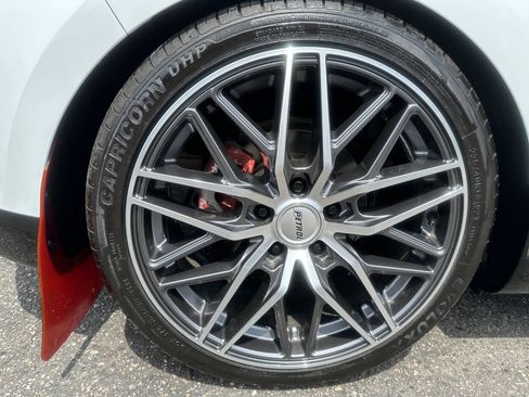 Used 2020 Hyundai Veloster Turbo FWD image 16