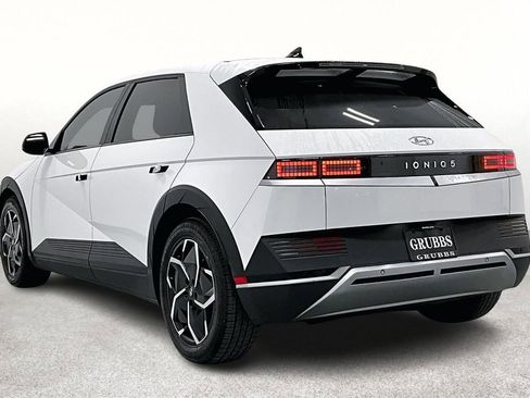 Used 2022 Hyundai Ioniq 5 SE w/ Cargo Package image 15