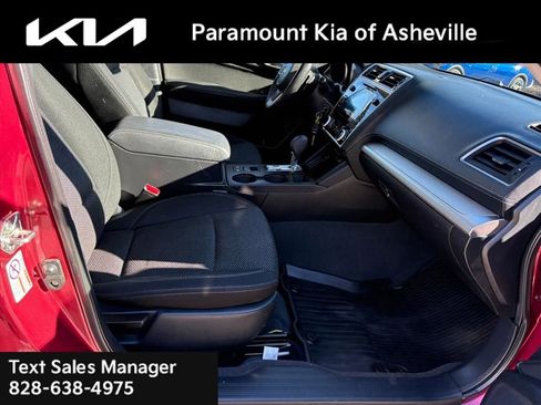 Used 2019 Subaru Outback 2.5i Premium image 17