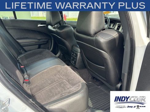 Used 2018 Dodge Charger R/T RWD image 13