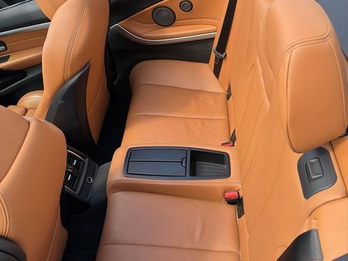 Used 2018 BMW 430i Convertible image 4