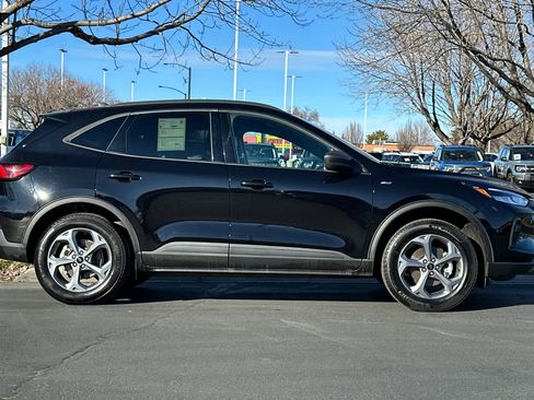 Certified 2025 Ford Escape ST-Line image 8