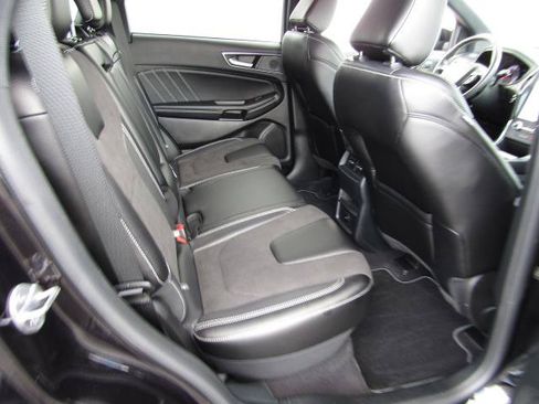 Used 2023 Ford Edge ST AWD/4WD image 13