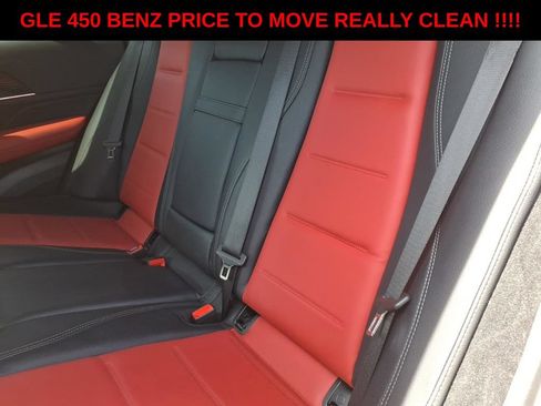 Used 2025 Mercedes-Benz GLE 450 4MATIC Coupe image 13