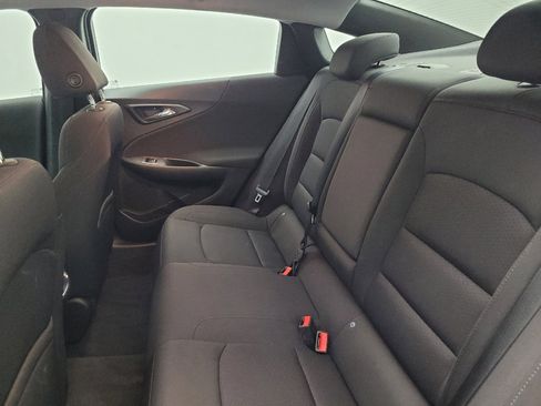 Used 2018 Chevrolet Malibu LT image 18