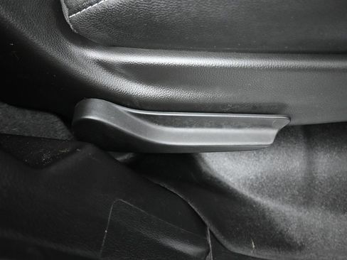 Used 2019 GMC Yukon SLT image 42