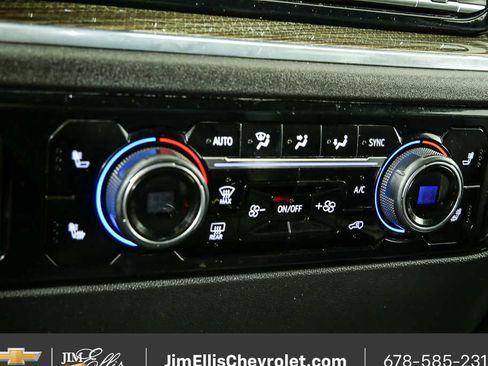 Used 2024 Chevrolet Silverado 2500 LT AWD/4WD image 15