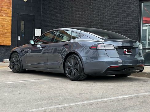 Used 2022 Tesla Model S Dual Motor All-Wheel Drive image 17