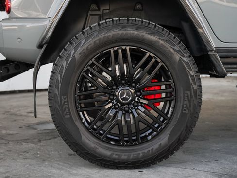 Used 2023 Mercedes-Benz G 63 AMG Squared image 28