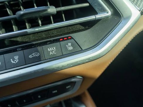 Used 2022 BMW X6 M w/ Competition Package image 17