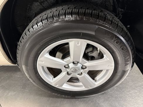 Used 2007 Toyota RAV4 2WD V6 image 12