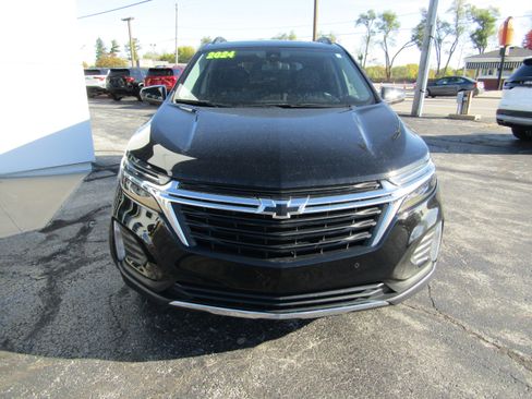 Certified 2024 Chevrolet Equinox LT w/ LPO, Floor Liner Package image 2