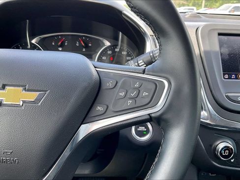 Used 2024 Chevrolet Equinox LT FWD image 19