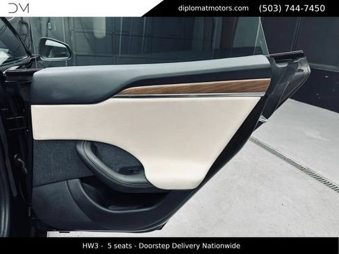 Used 2022 Tesla Model S AWD/4WD image 27