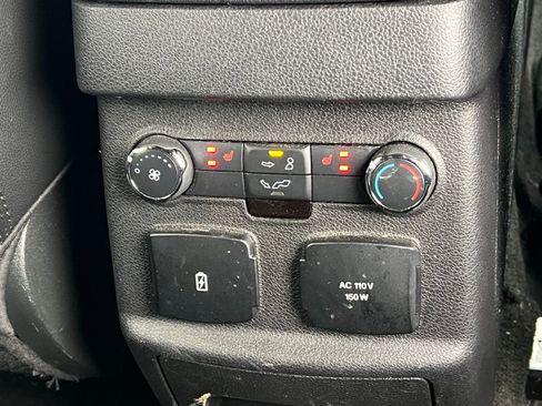 Used 2018 Ford Explorer Sport w/ Equipment Group 401A image 13