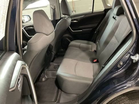 Used 2025 Toyota RAV4 XLE image 19