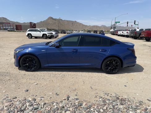Used 2023 Cadillac CT5 V w/ Premium Package RWD image 2