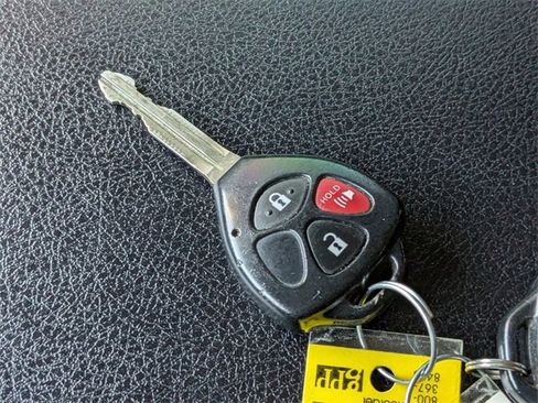 Used 2018 Toyota 4Runner TRD Off-Road image 10