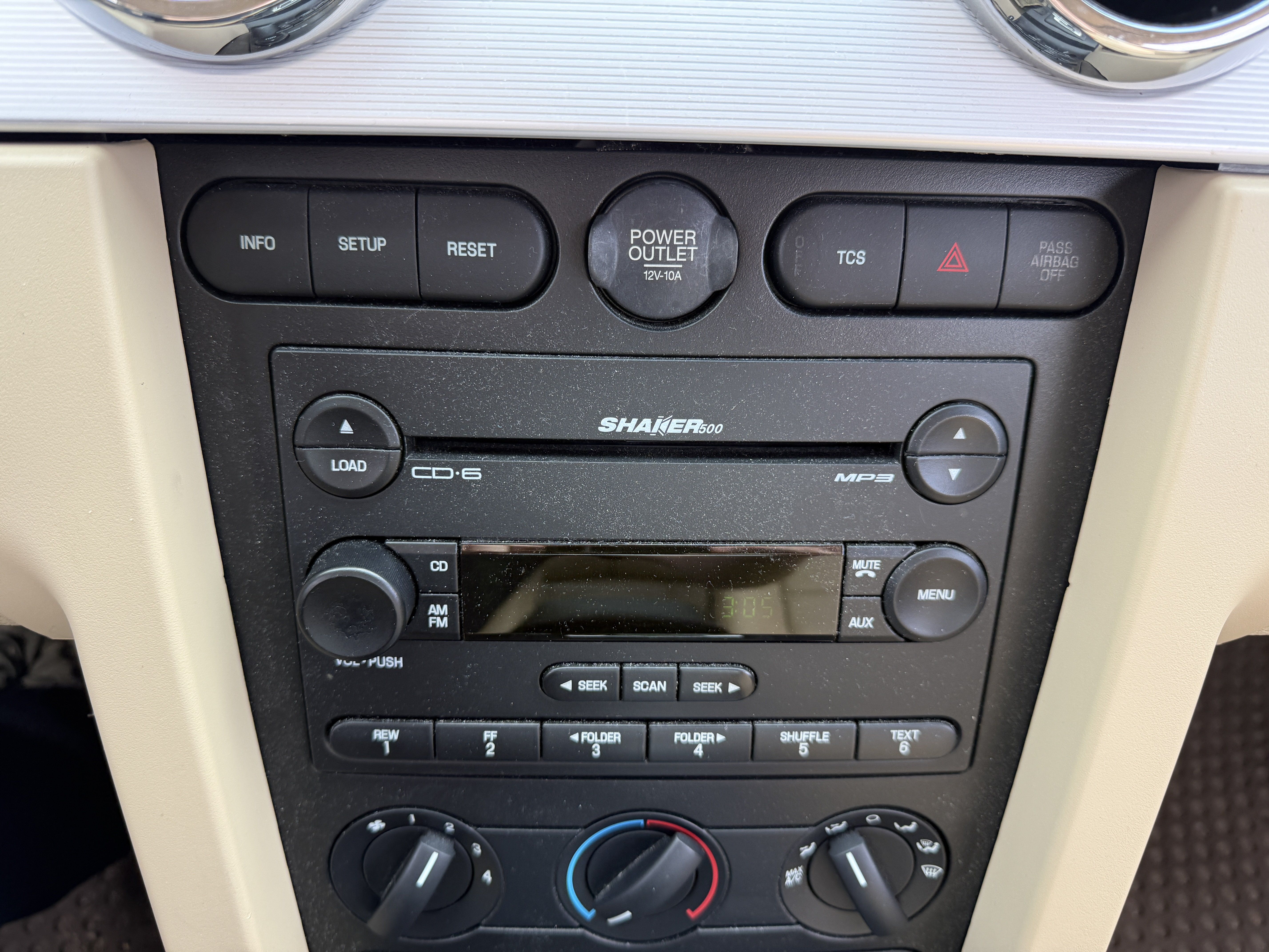 Used 2005 Ford Mustang Premium RWD image 15