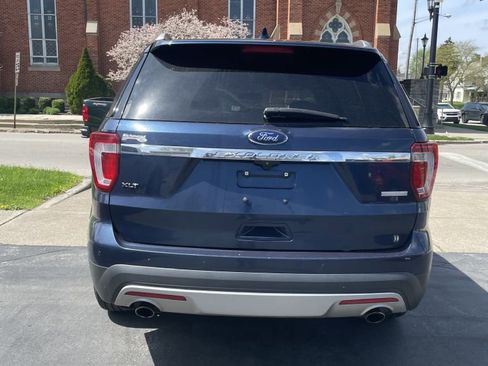Used 2016 Ford Explorer XLT w/ Equipment Group 201A FWD image 3