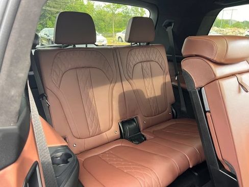 Used 2023 BMW X7 xDrive40i w/ Executive Package AWD/4WD image 37