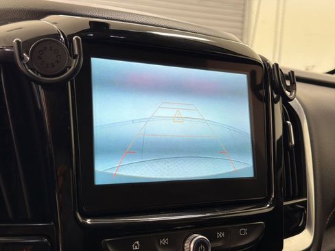 Used 2019 Chevrolet Traverse LT FWD image 25
