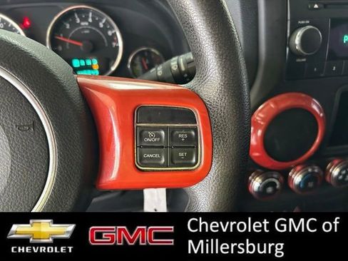 Used 2012 Jeep Wrangler Unlimited Sport AWD/4WD image 20