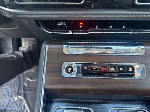 Used 2025 Lincoln Aviator Reserve w/ Equipment Group 201A image 16