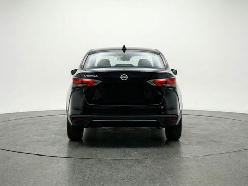 Used 2025 Nissan Versa SV FWD image 7