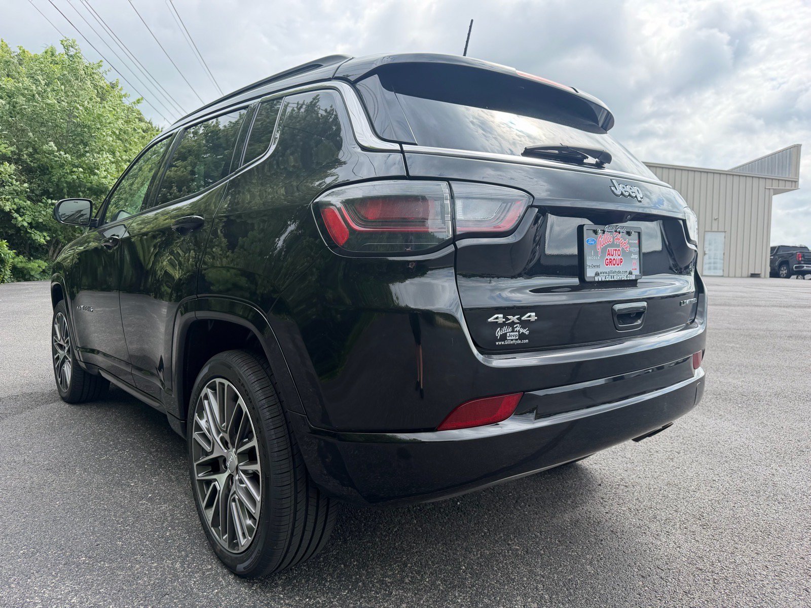 Used 2022 Jeep Compass Limited w/ Elite Group AWD/4WD image 12