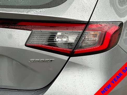 Used 2023 Honda Civic Sport image 27